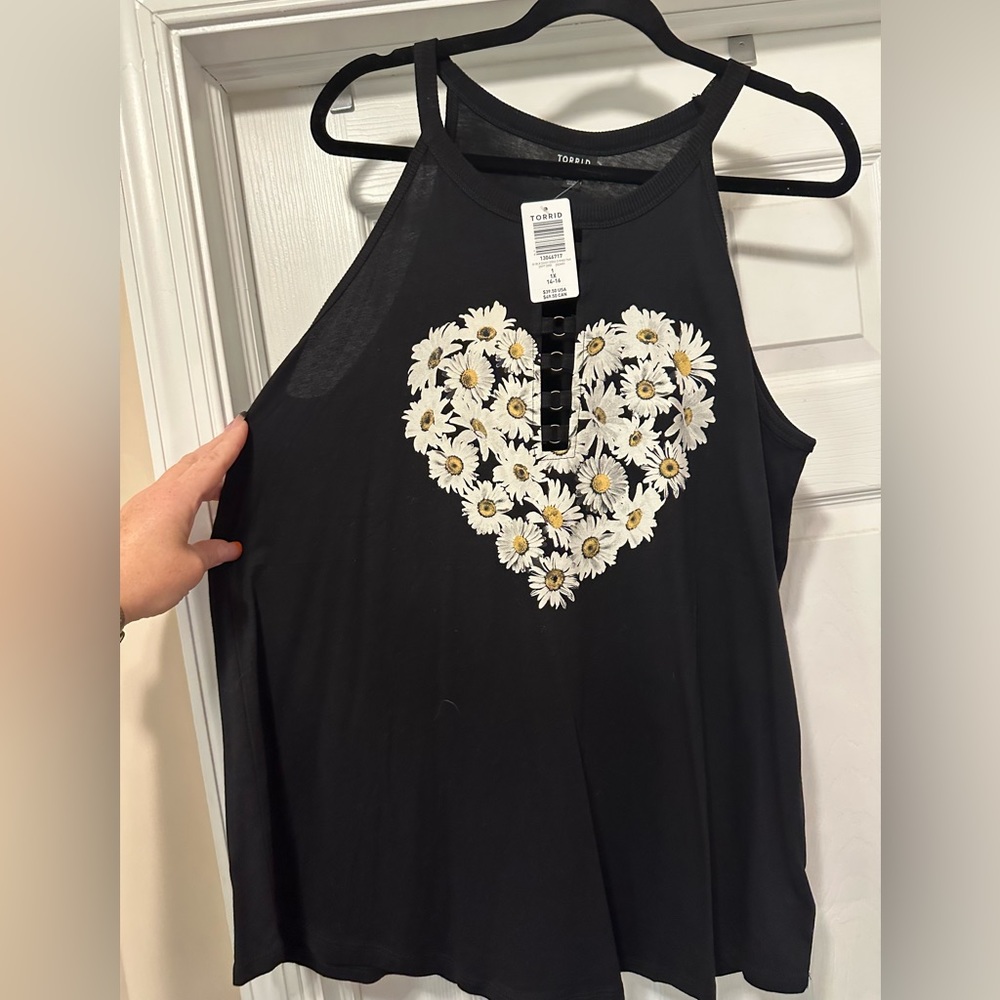 NWT Torrid size 1 tunic length- high neck tank